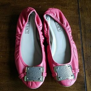 Ellen Tracy coral flats